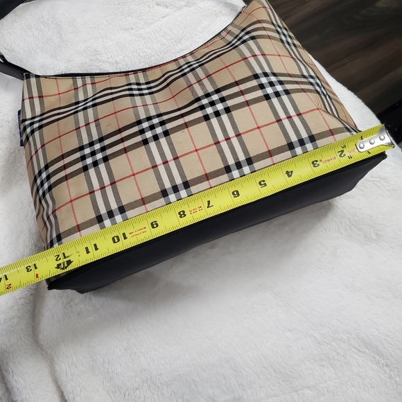 Authentic Burberry plaid horseferry nylon shoulder bag - Picture 10 of 16